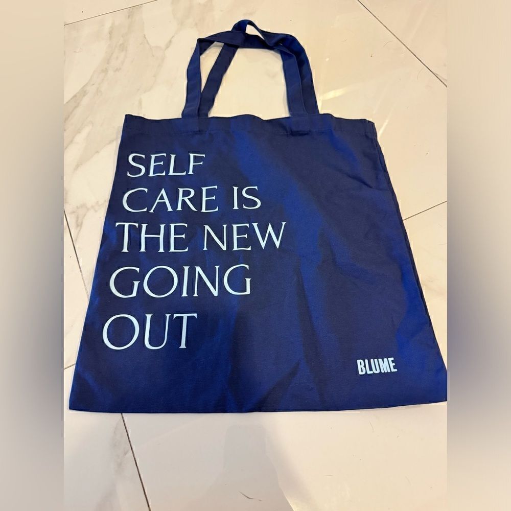 Blume tote bag #16